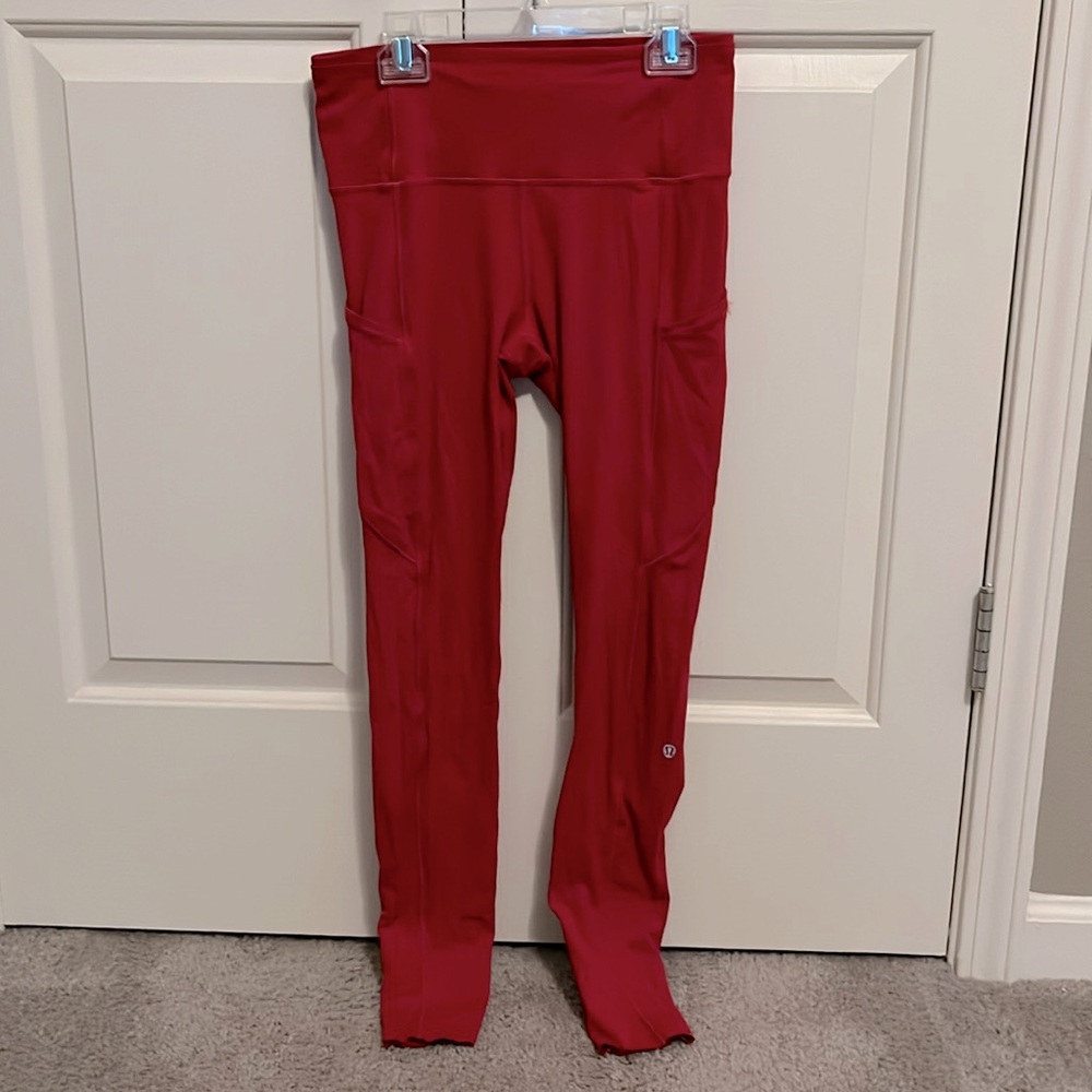 Lululemon Fast and Free High Rise Tight 25” 7/8 Size 6 Red